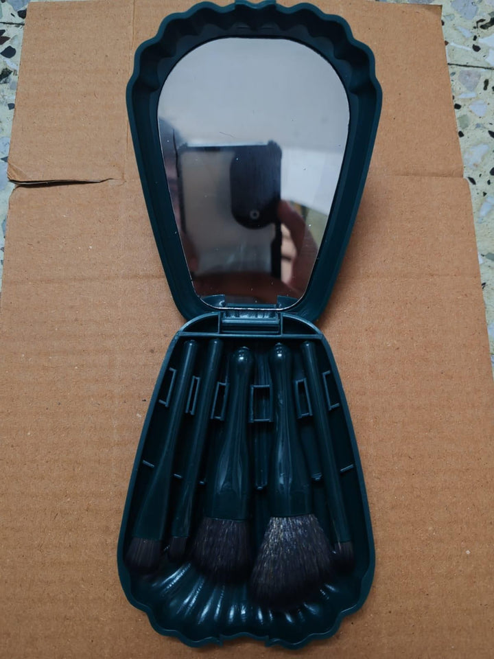 EZ Soft Bristles with Mirror Case